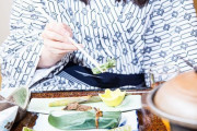 【悲報】料理が多すぎると炎上した旅館、悲惨な事になる