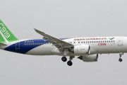 中国国産中型ジェット旅客機「C919」が型式証明を取得…年内にも商用運行へ！
