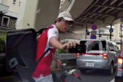 自転車乗り「バスに押しつぶされかけたので動画晒します」 → 大炎上