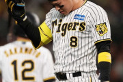 【悲報】佐藤輝明、二軍降格後5失策目（出場12試合）