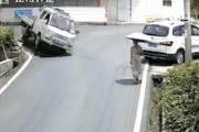 トラックが女性を直撃。中国で起きたこの事故の映像が(((ﾟДﾟ)))