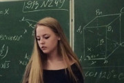 【画像】ロシアの女教師、ガチのマジでレベルが違う