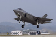 韓国防衛事業庁「最新F35Aの20機追加が決定に、日本より最新のF35Aを手に入れた。中枢部まで侵入、爆撃することが可能だ」