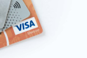 公正取引委員会、VISA日本法人に立ち入り調査　独禁法違反の疑い