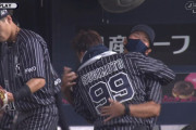 オリックス・竜太郎コーチとラオウが熱い抱擁ｗｗｗｗ