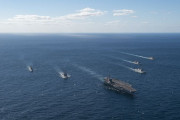 朝鮮半島周辺に米海軍空母3隻が集結…北朝鮮と中国を両にらみか！