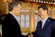 嫌われ者を押し付けた？　〜　李大統領、マクロン大統領に感謝「晩さん会でトランプ氏の隣席。特別に配慮したと打ち明けてくれた」