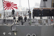 日本、11月の観艦式に韓国海軍招待。海上自衛隊旗でお出迎えか