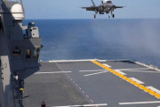 海外の反応 「日本海軍が帰ってきた」アメリカ海兵隊のF-35Bがいずもから飛び立つ！ー空母化へ