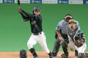 鳥谷敬が移籍後初安打！直球をセンター前に！！
