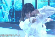櫻坂46小林由依、カメラマンとの接触事故「小林アッパー」が話題に！【ベストアーティスト2020】