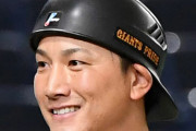 【朗報】巨人原監督の小林ハイタッチ無視事件、小林にやり返されていた