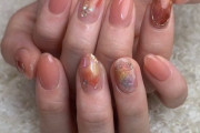 【報告者もおかしい】ネイルした爪を旦那に見せた！すると→旦那「可愛いと言われたいんだろうけど俺興味ないし、だから？って感想しかない。それに不衛生」