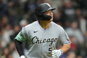 【海外の反応】村上宗隆がメジャーで初の1試合2発、圧巻の2打席連続16号17号ホームラン【MLB】