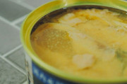 【画像】倉庫を整理してたら缶詰が出てきた…これ食える？