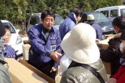 【悲報】れいわ支持者「でも安倍だってカレー食べてたし！」→当然コミュノ被弾「山本太郎と全く違う」