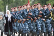 ロシアが中央アジアで警備員求人を装い「戦闘員」を募集か…兵員不足で高給とロシア国籍提示！