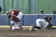 【練習試合vs楽天】日ハム渡邉と楽天黒川が一塁ベース上で交錯…　両者プレーは続行