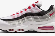 【画像】ナイキ『エアマックス95』赤グラデ、4・30発売　2万5520円も先行発売は完売！！！