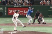 セットアッパー起用の菅野、１回を無失点に抑えて吠える