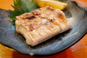 デブの後輩が焼き魚をフライパンで調理していると聞いて「グリルで焼いた方が美味しいし余分な脂も落ちる」と言ったら