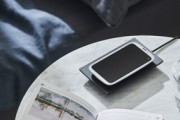 バルミューダ､｢BALMUDA Phone｣向けに専用設計されたワイヤレス充電器を発売　価格は8800円