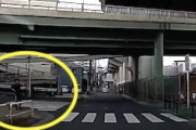 【東京】これは罠。横断者か分からない男性が原因で歩行者妨害を取られた動画。