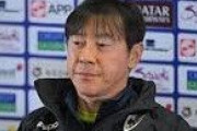 【サッカー】日本代表に負けたインドネシア、国民的英雄の韓国人監督にも批判 「明らかに期待以下」「監督解任」[11/18]  [昆虫図鑑★]