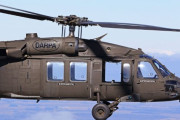 「ブラックホーク」UH-60型ヘリコプター、初の無人飛行に成功…米DARPA！