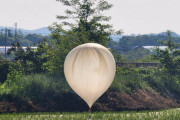 【悲報】北朝鮮さん、うんこ爆弾とゴミ爆弾で韓国を攻撃ｗｗｗｗｗｗｗｗ