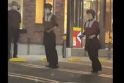 【闇】すき家の店員が雪の深夜に半袖でトレーニングする動画が拡散 → 真相がこれらしい…