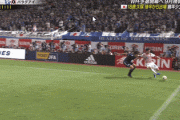 ◆Gif小ネタ◆パラグアイ戦久保建英、敢えて行かずに選択肢を奪う賢い守備…森保「強度が足りない」とは…
