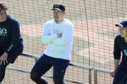 阪神青柳、帽子を手放さない