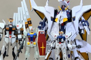 【画像】ガンダムの恐竜的進化ｗ