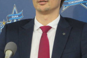 石川雄洋、600万円減の3900万円でサイン　来季背番号は7→42「坂口さんと同じ番号に」
