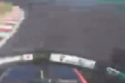 【動画】 「スーパーフォーミュラ」 130Rで笹原と大津がクラッシュ 「笹原のマシンは木っ端微塵」 レースは赤旗中断、会場騒然
