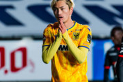 【移籍報道】鈴木優磨、今冬にイングランド2部へ移籍? シント=トロイデン会長が示唆