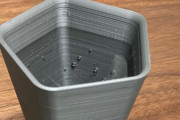 3Dプリンターで作ったコップが水を入れても1週間水漏れなしで超優秀！→せっかくなので分解してみた結果・・・うわあああああああ