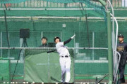 阪神・立石が初の屋外フリーで快音連発　広角に打ち分ける技術も披露　平田２軍監督も熱視線