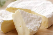 研究により『カマンベールチーズ』に含まれる脂肪酸が血管の健康に寄与する可能性！