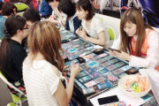 女子限定の『カードゲーム大会』の様子がこれｗｗｗｗｗｗｗ　お前らこういう子と付き合いたいんだろ？