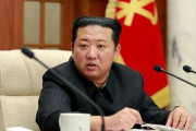 北朝鮮、中距離弾道ミサイル発射　「ロフテッド軌道」で日本海に―１７年以来、グアム射程か