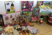 【これマジ？】3歳娘に総額11万円分のクリスマスプレゼント与えて炎上ｗｗｗｗｗ