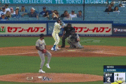 ドジャース・ラッシング、メジャー初ホームラン！ドジャースは１８点目！！！！！！！！！！