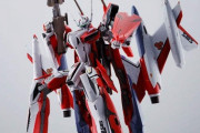 《劇場版マクロスF》可動フィギュア「YF-29デュランダルバルキリー(早乙女アルト機)」予約開始！スーパーパーツも付属したフルセットパック