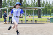 野球をしてる山田杏華ちゃんが可愛い ( ´∀｀)