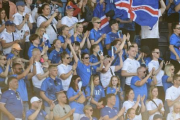 欧州サッカーに戻りつつある日常　アイスランド代表に久々響いたヴァイキング・クラップの轟音