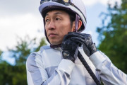 【動画あり】武豊騎手が馬に足を蹴られて負傷！ 今日の天皇賞・秋は断念