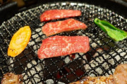 海外「日本で引っ越しを考えてるんだけど、焼肉屋の上ってヤバいか？」→絶対やめとけｗｗｗ