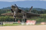 「中途半端なステルス機」と見るのは浅はか…韓国オリジナル戦闘機KF-21進化計画の現在地とは！